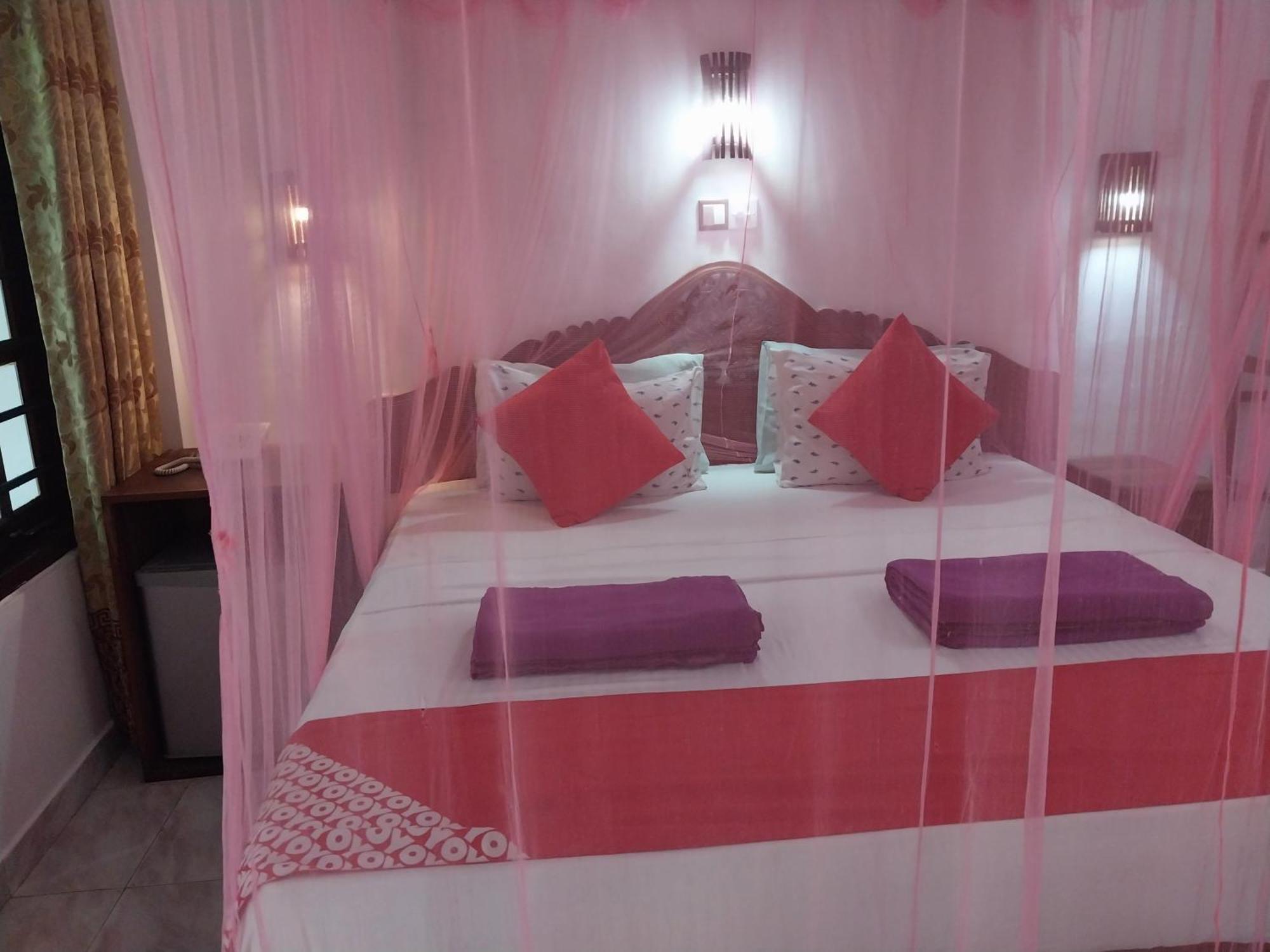 Happy Night Holiday Inn Unawatuna Zewnętrze zdjęcie